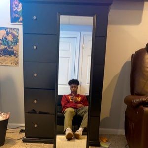 Meet your Posher, Todd